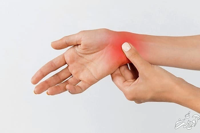 التهاب مفصل خطر ایستاده آب خوردن  عامل التهاب مفصل